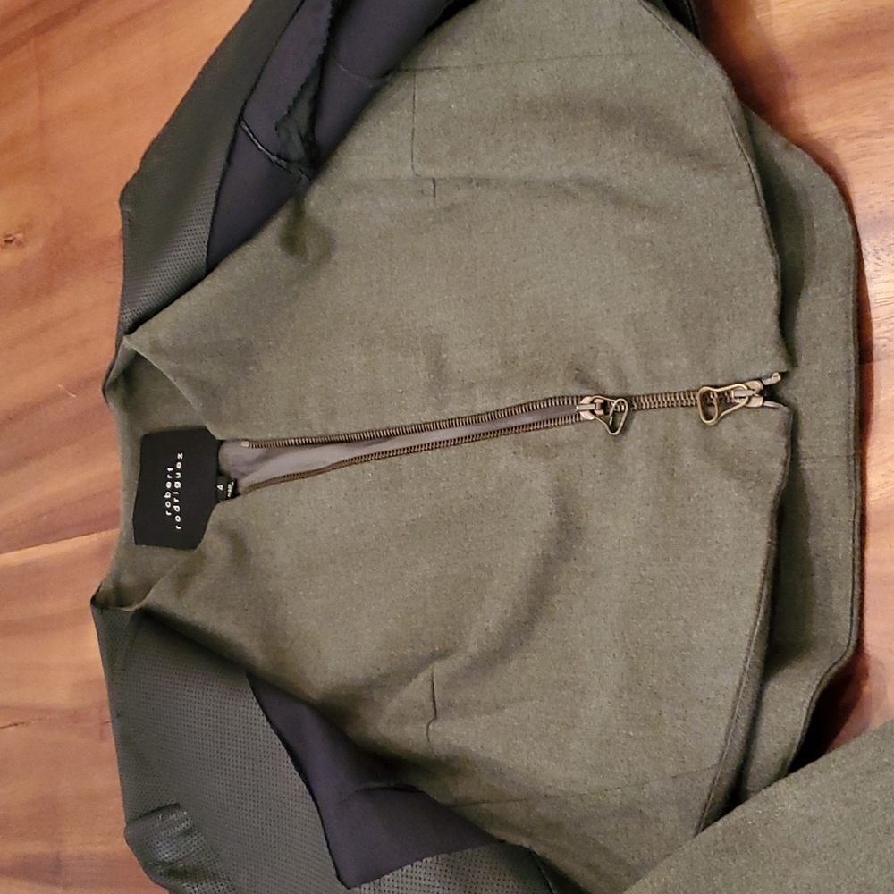 Jacket - Picture 4 of 5